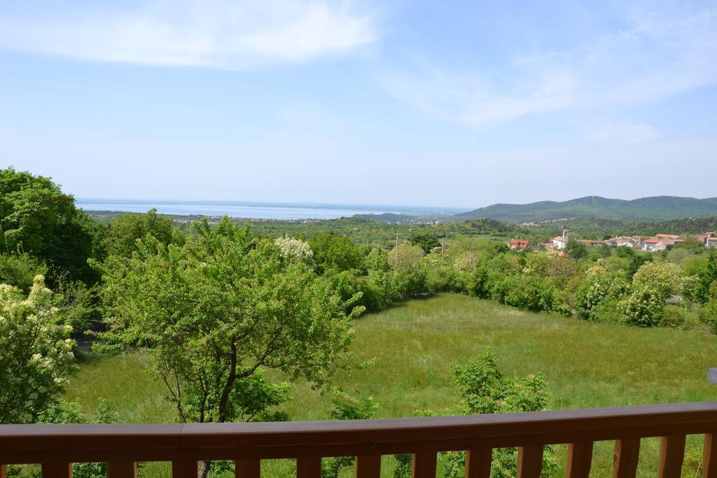Agriturismo Gradec Aurisina Rum bild